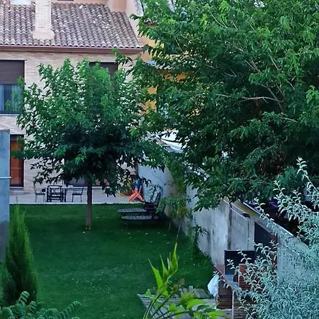 Πανσιόν Alicia 4*